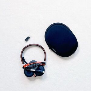 Jabra Evolve 40 On-Ear Sound Isolating Headphones with Mic ENC010 Professional